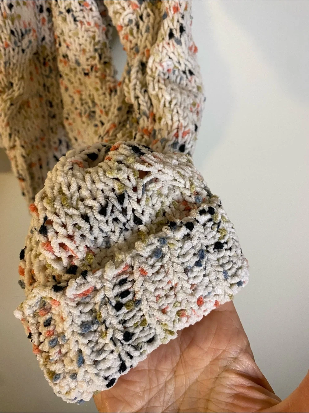 moon & madison Cream Multicolor Speckled Cropped Cardigan